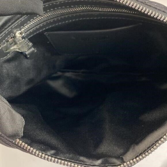 New 💯 Authentic Moschino quilted logo clutch bag - Picture 7 of 13